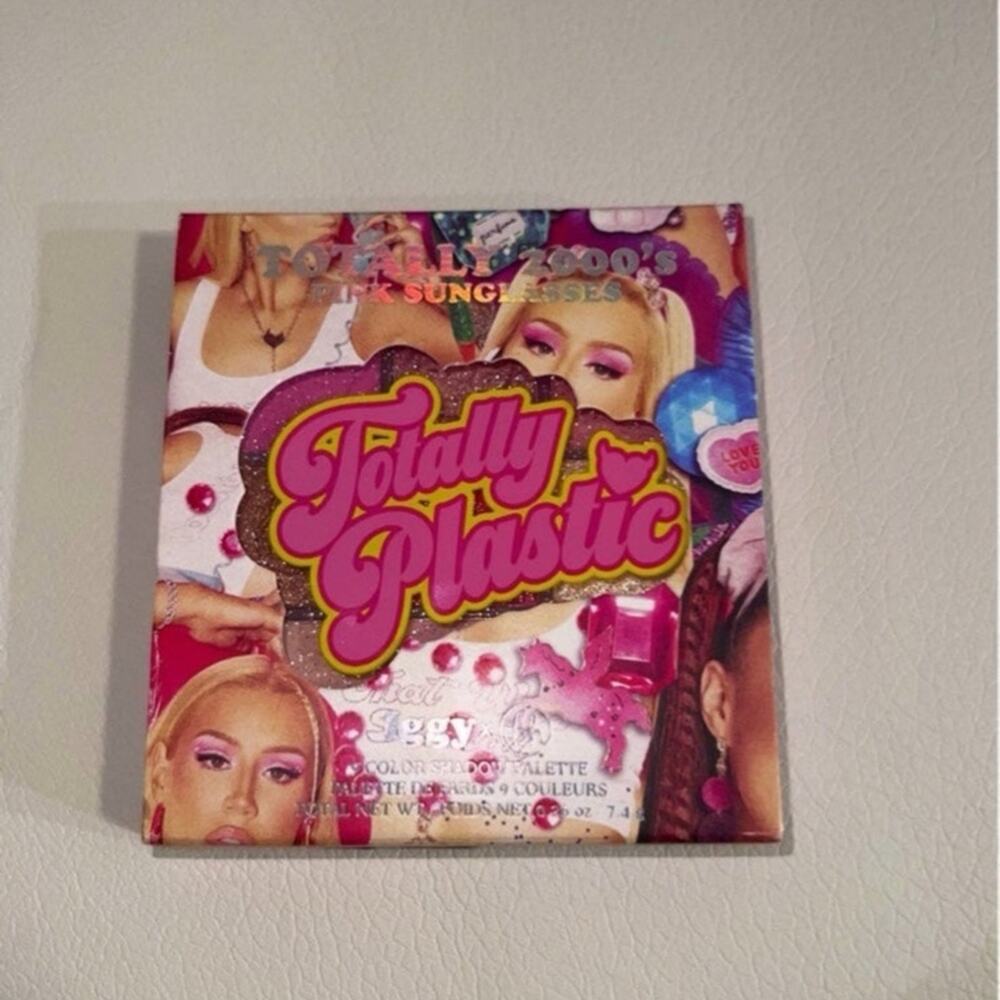 Bh Cosmetics x Iggy Azalea Eyeshadow Palette